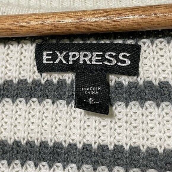 Express  Sweater Women's Size Small Dolman Sleeve White/Gray Stripe Oversized - Picture 5 of 10